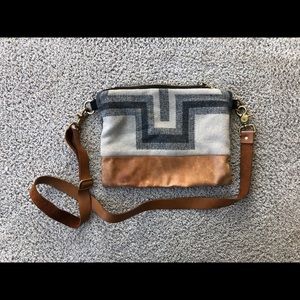 Raiscase Vida Luna Saddle bag